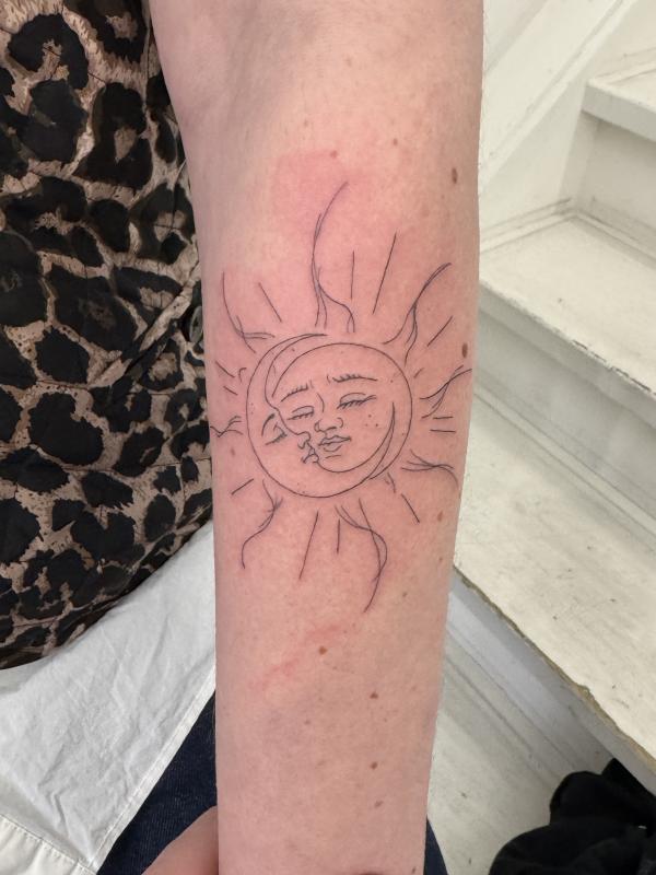 Fineline Tattoo Sun and Moon