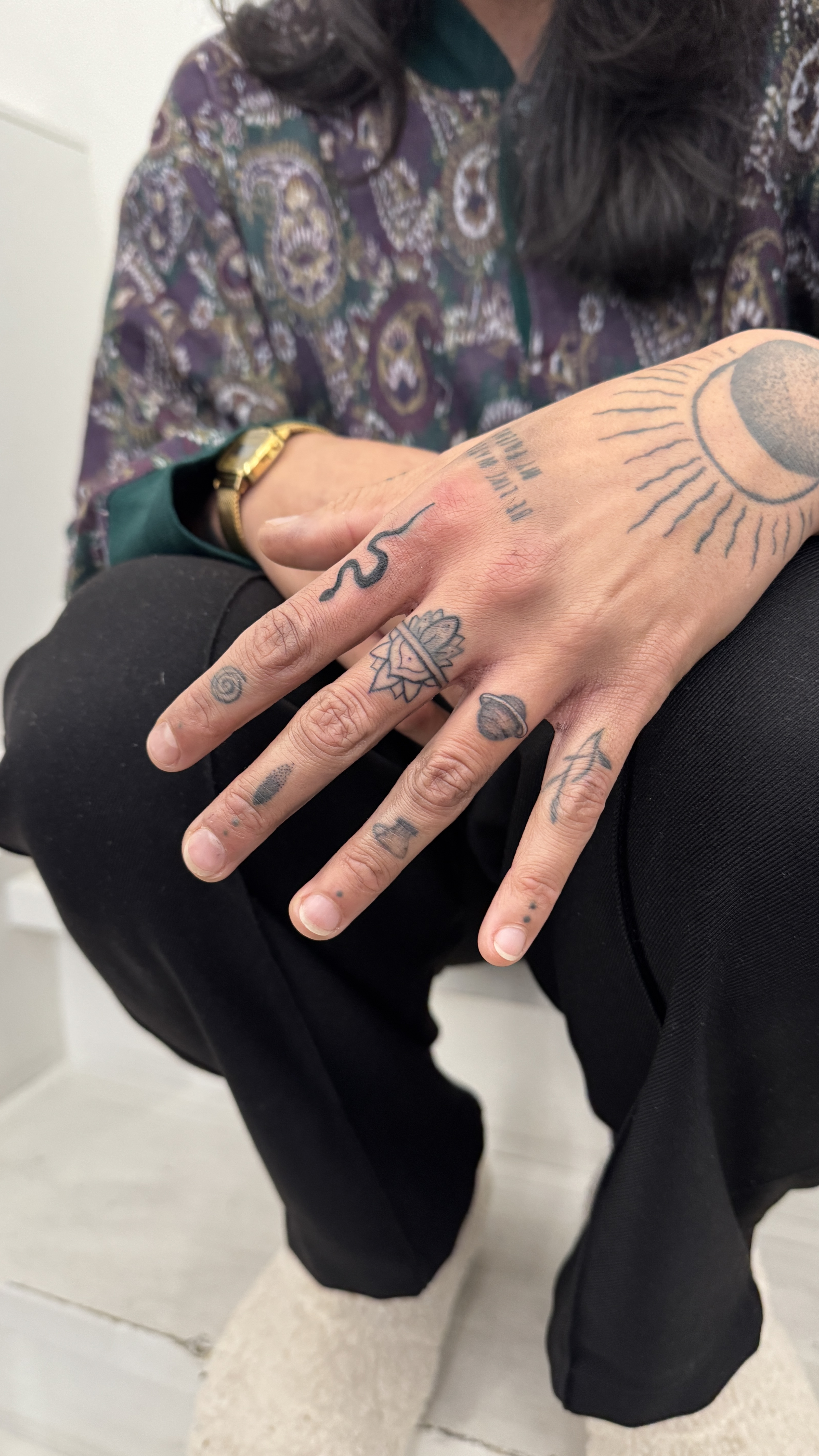 Fineline Finger Tattoo